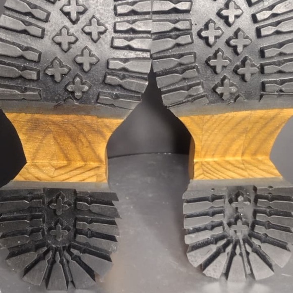 Hey Girl Cream Platform Mules size 9 pre owned Exellent condition - Picture 13 of 13